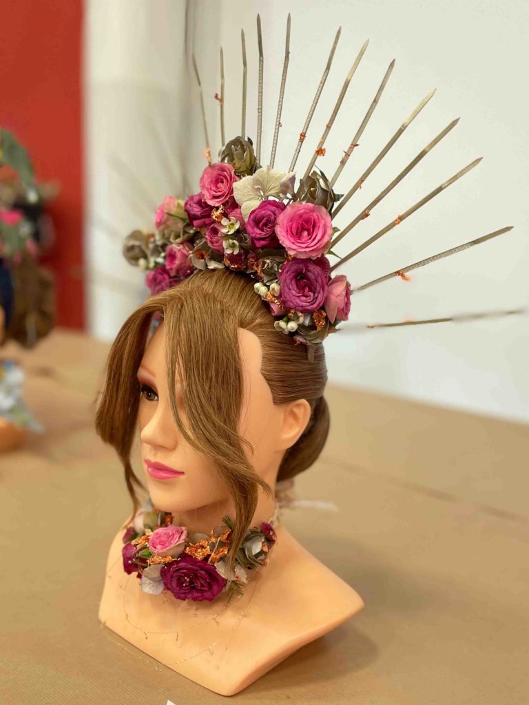 chignon coiffure fleurs concours inter poles CFAie